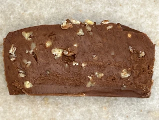 slice of choclate pecan fudge